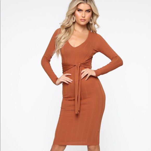 ✨HP✨Talk Later Sweater Midi Dress✨ - Picture 1 of 4